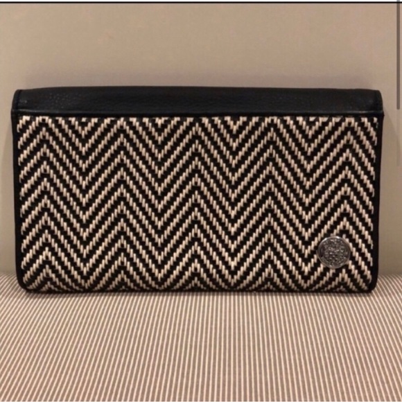NWOT Vince Camuto Julia Clutch - Picture 2 of 5